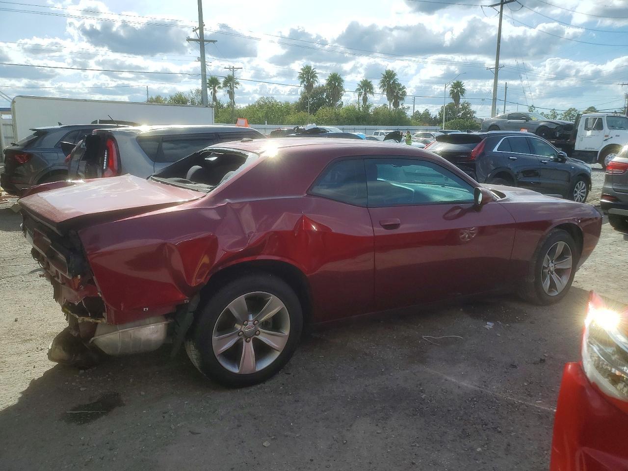2017 DODGE Challenger