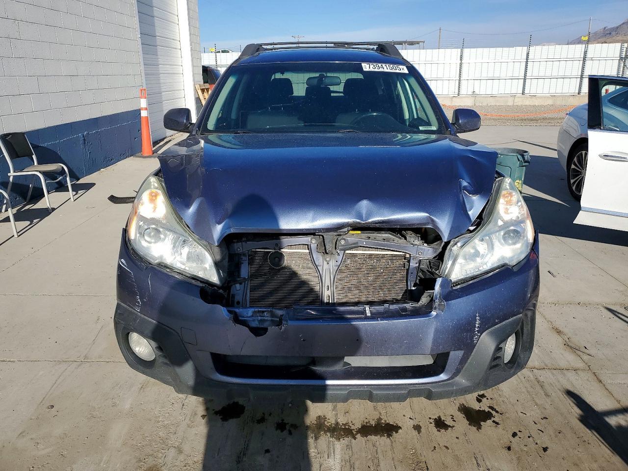 2014 SUBARU Outback