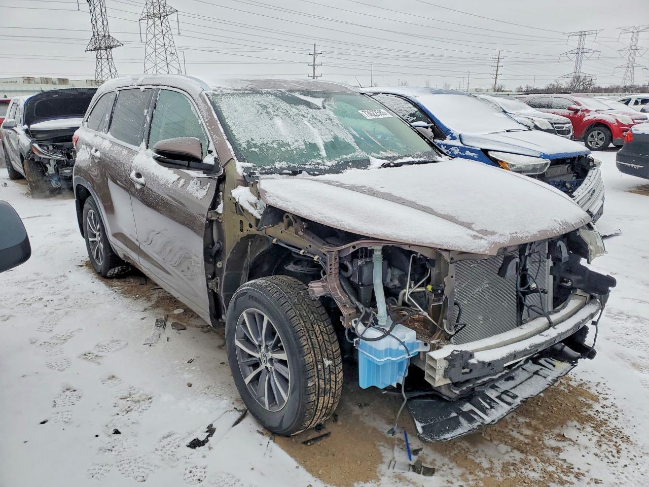 2017 TOYOTA HIGHLANDER