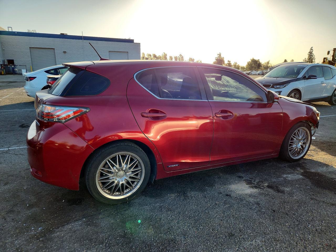 2013 LEXUS CT 200H
