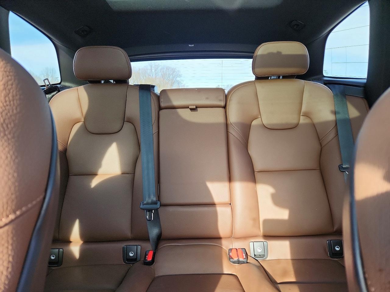 2024 VOLVO XC60