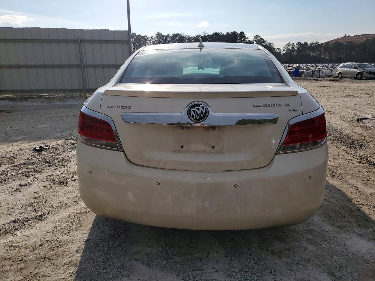 2011 BUICK LACROSSE