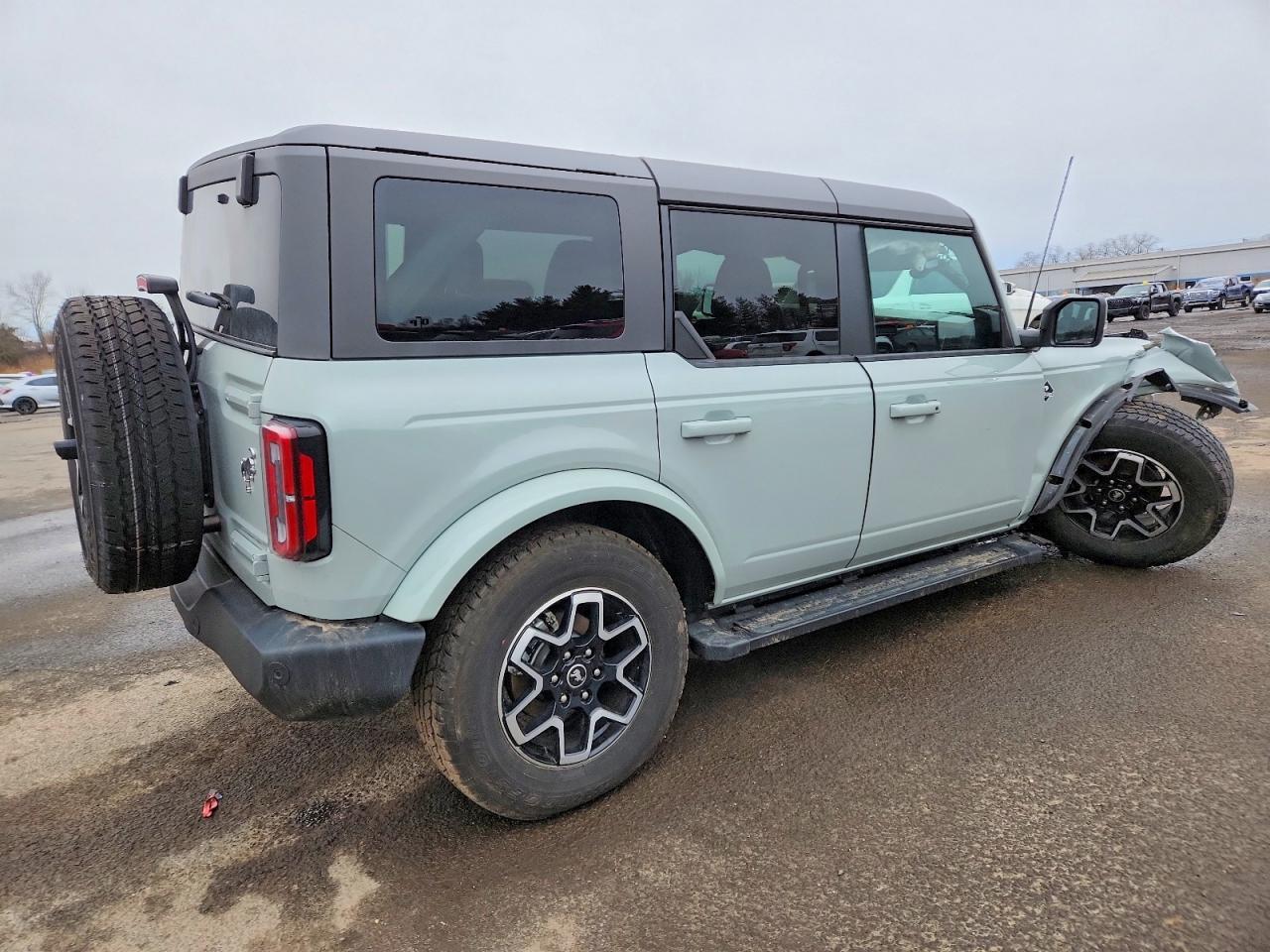 2024 FORD Bronco