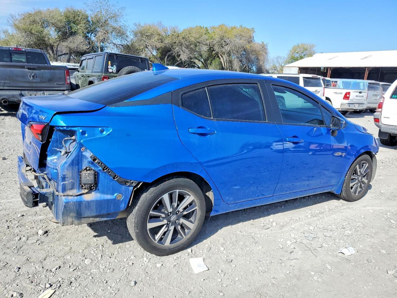 2021 NISSAN VERSA