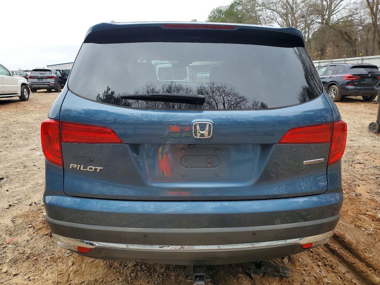 2017 HONDA PILOT