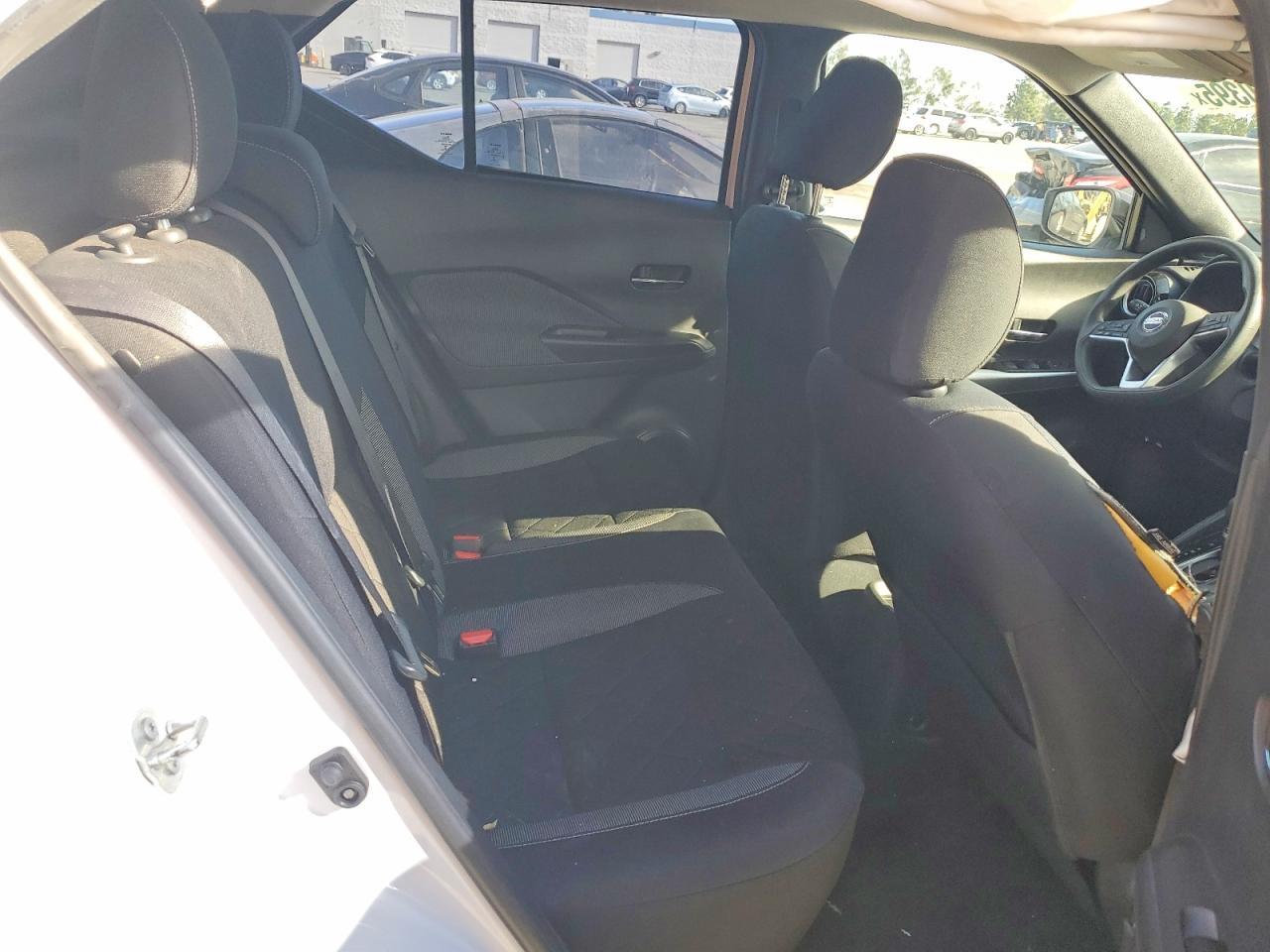 2019 NISSAN KICKS
