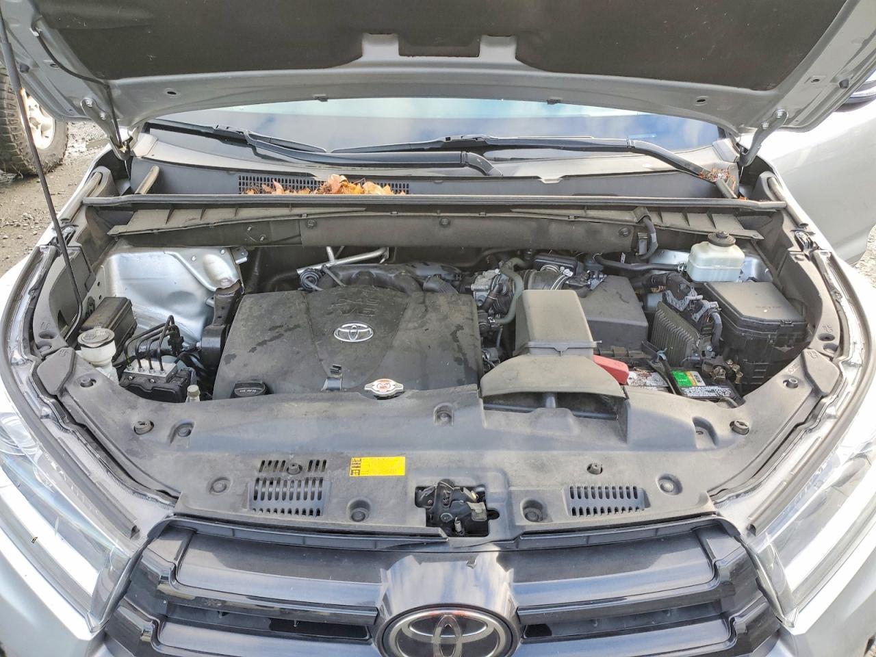 2018 TOYOTA HIGHLANDER