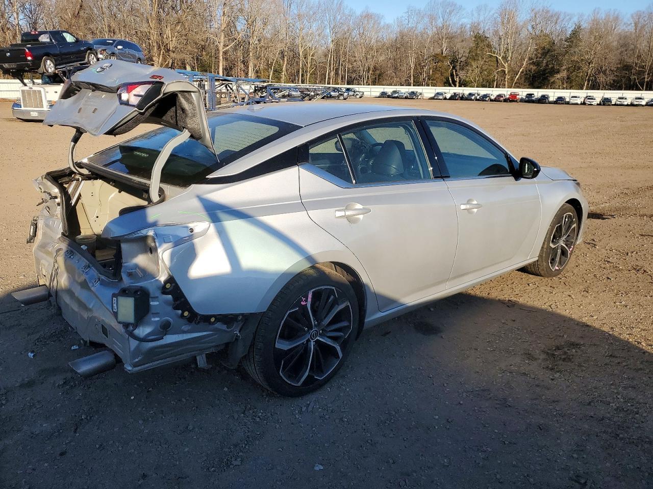 2023 NISSAN ALTIMA