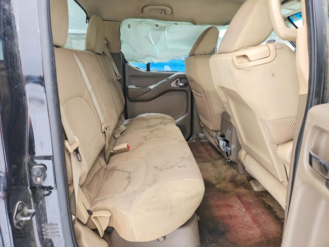 2012 NISSAN Frontier