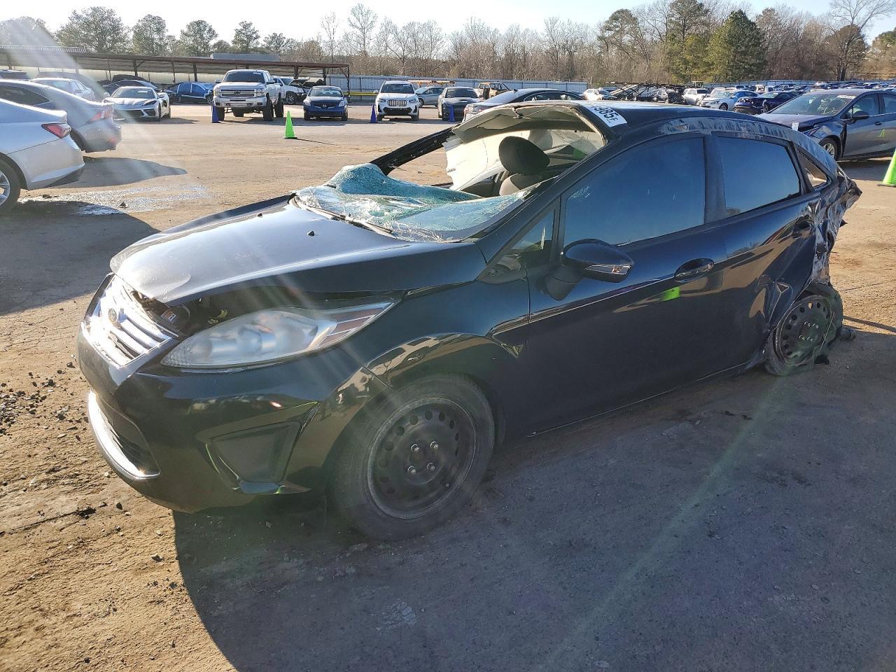 2013 FORD Fiesta