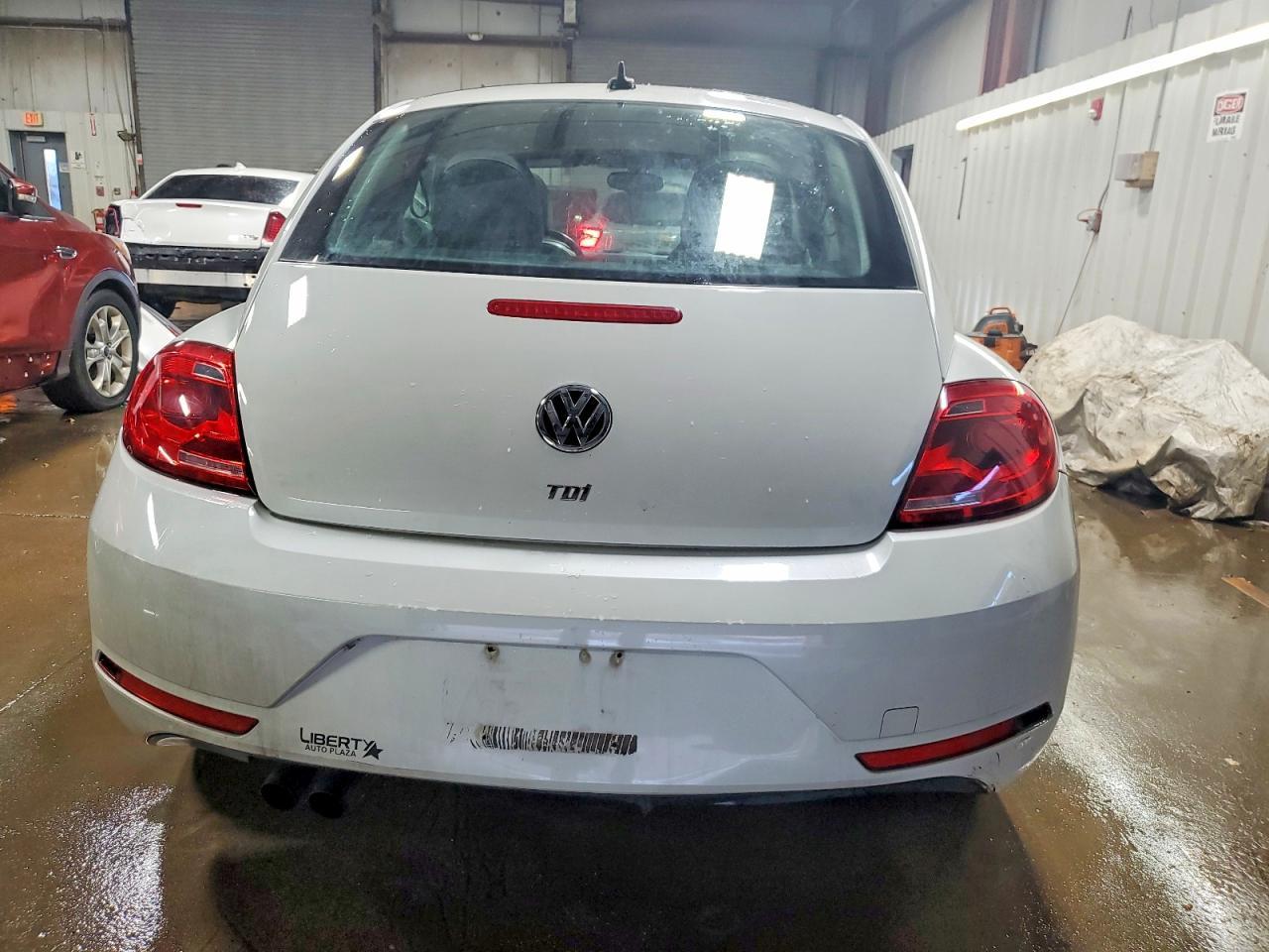 2014 VOLKSWAGEN Beetle