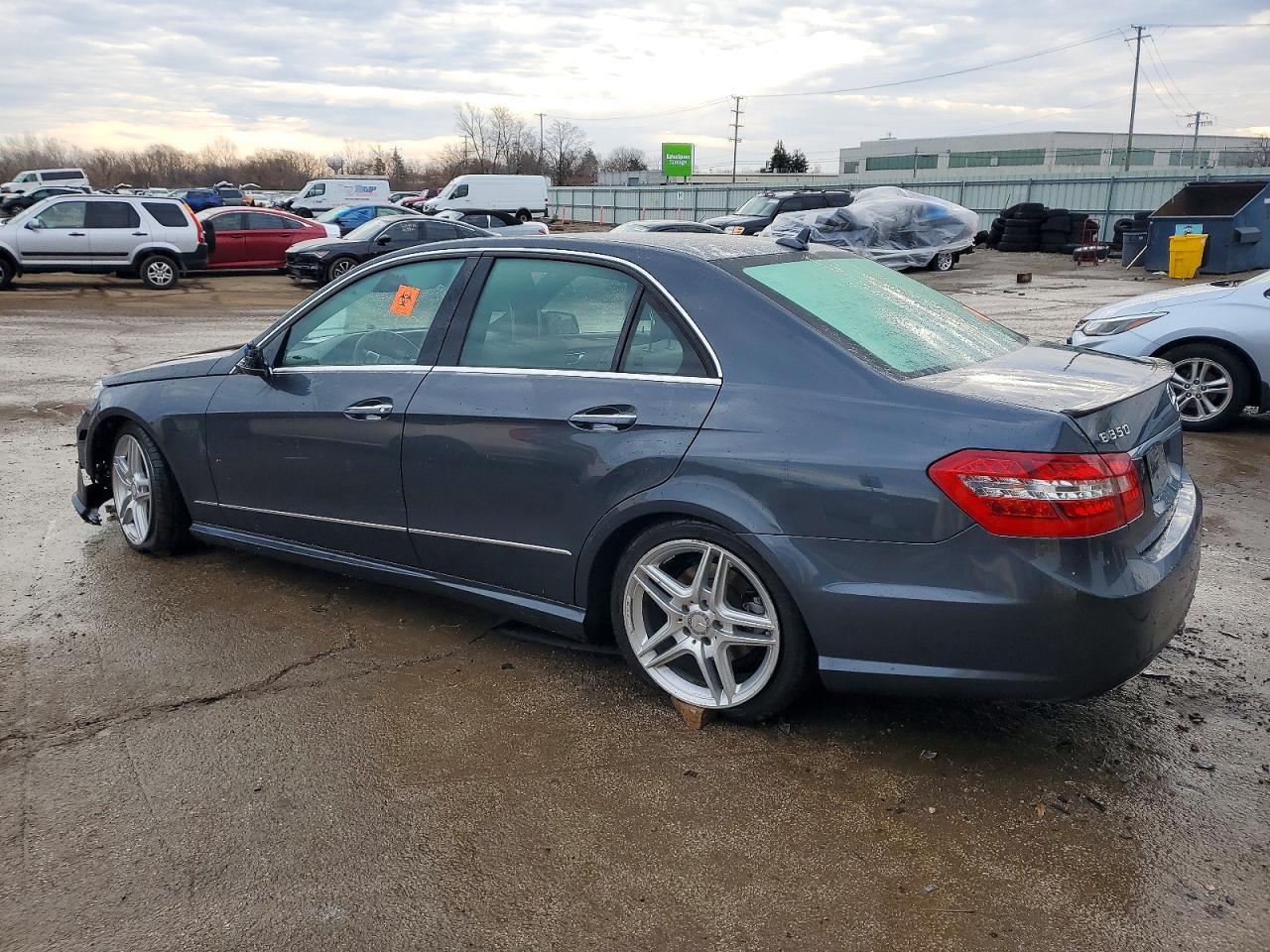 2013 MERCEDES-BENZ E-Class