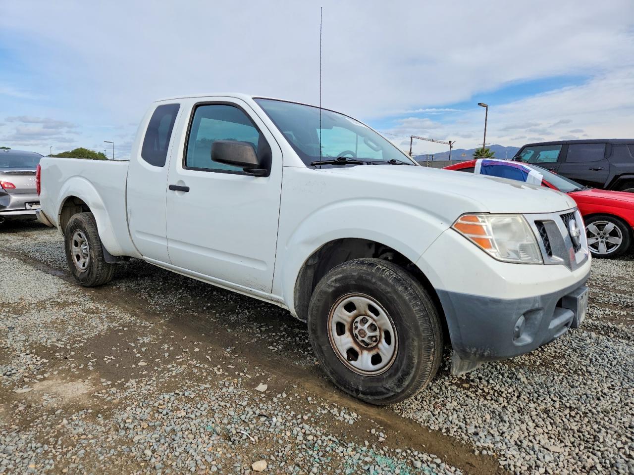 2016 NISSAN Frontier