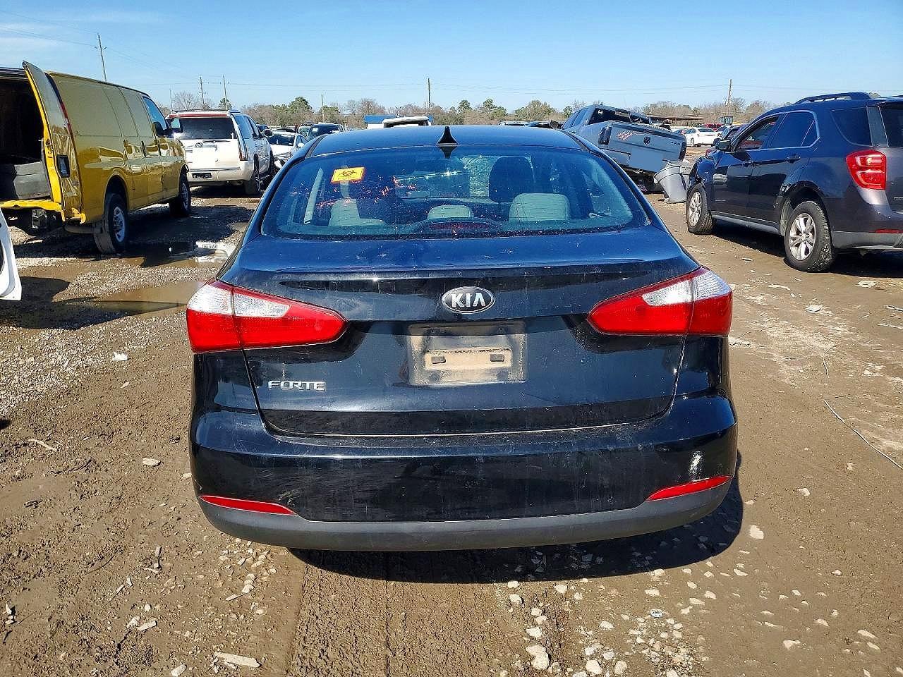 2016 KIA FORTE