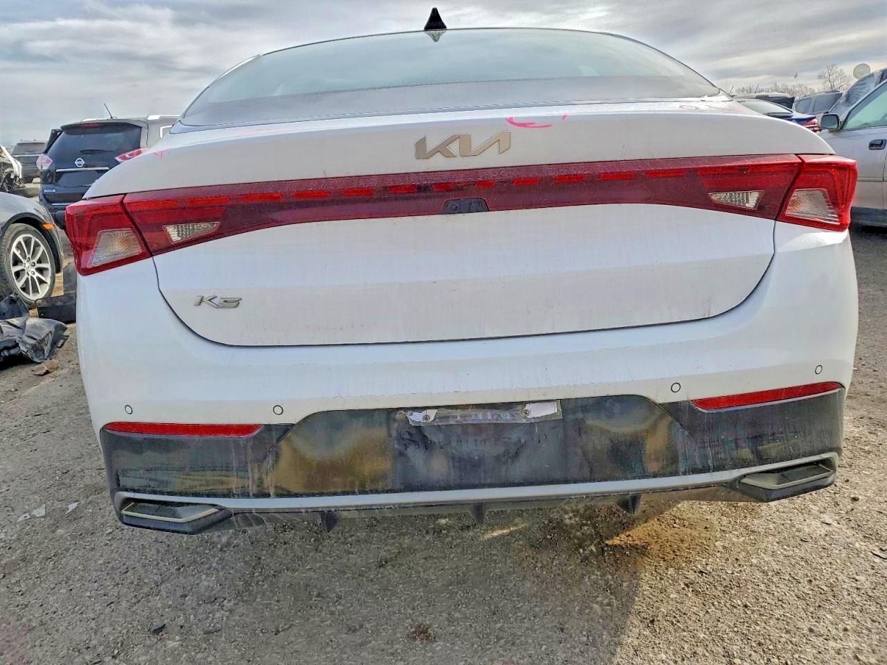 2022 KIA K5