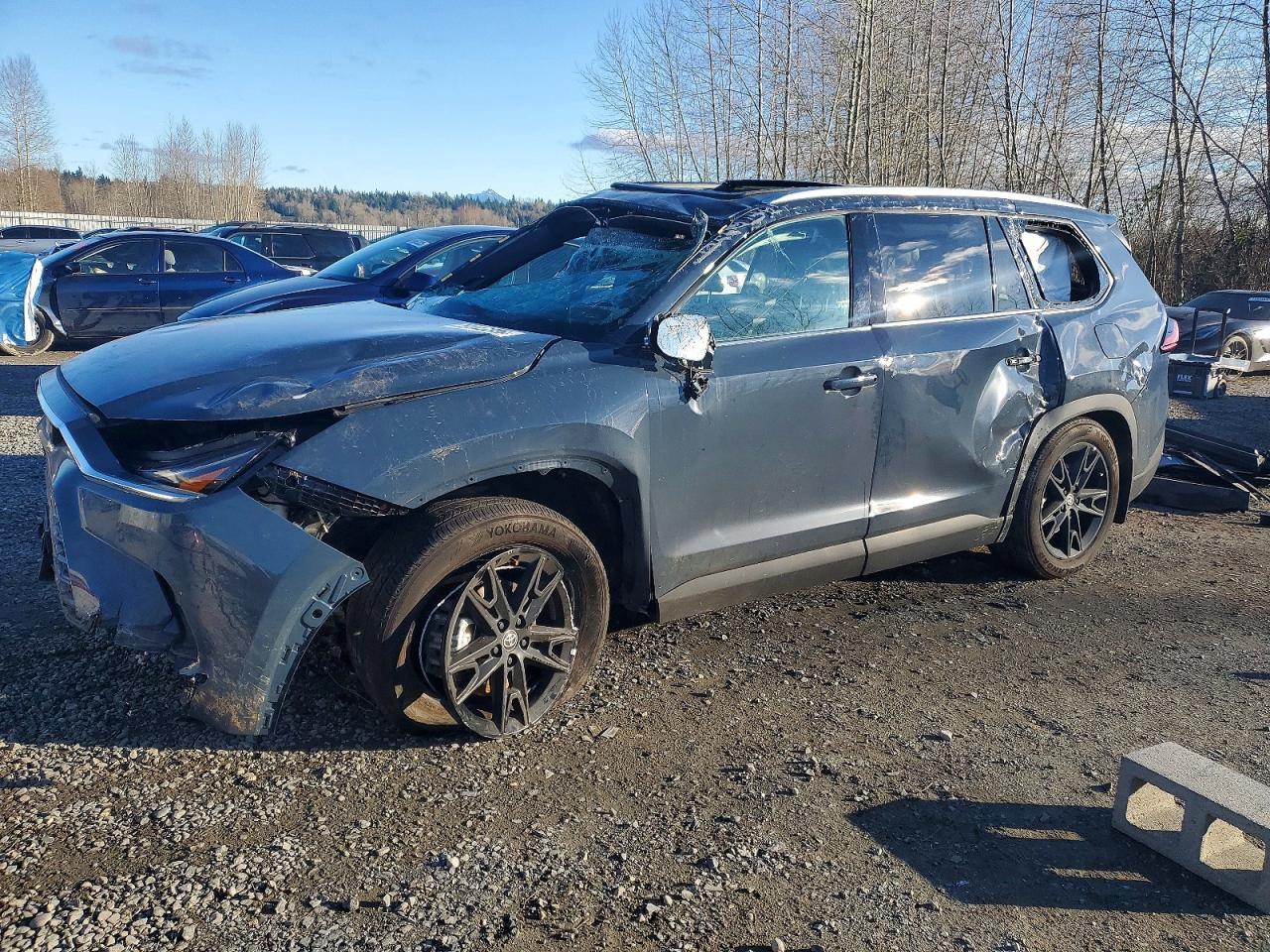 2024 TOYOTA HIGHLANDER