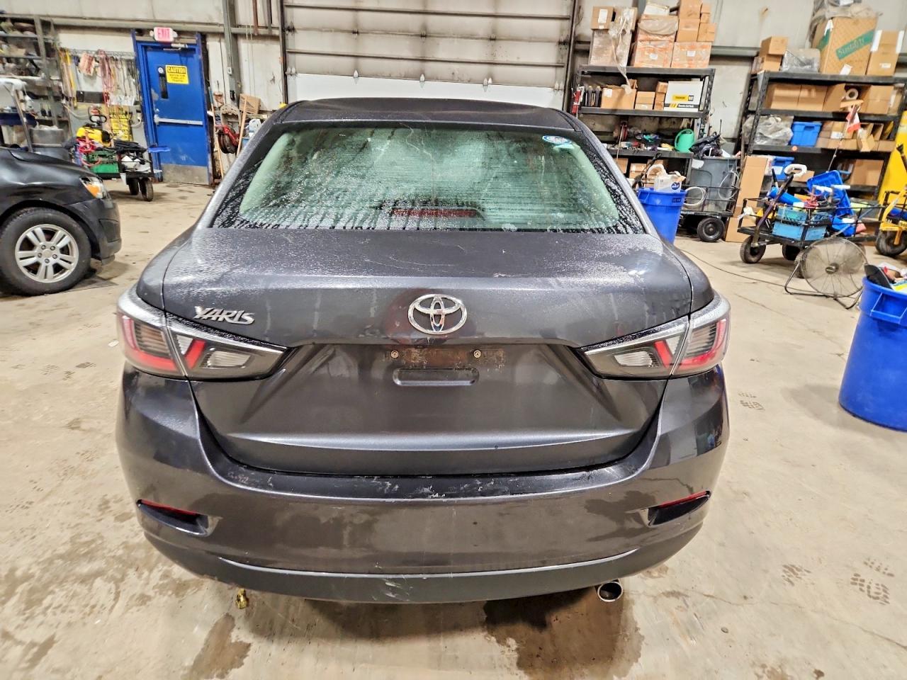 2016 TOYOTA YARIS