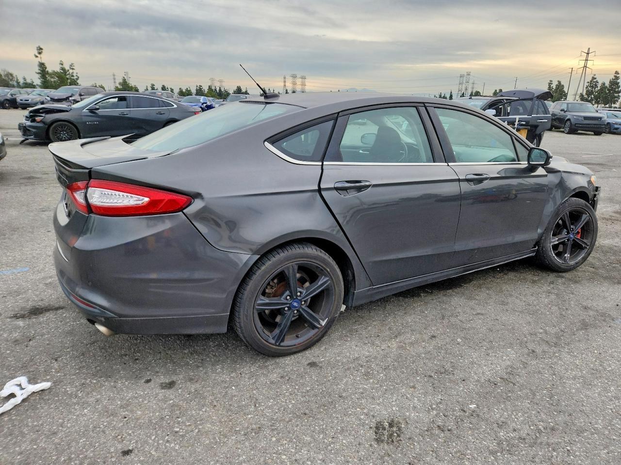 2016 FORD FUSION