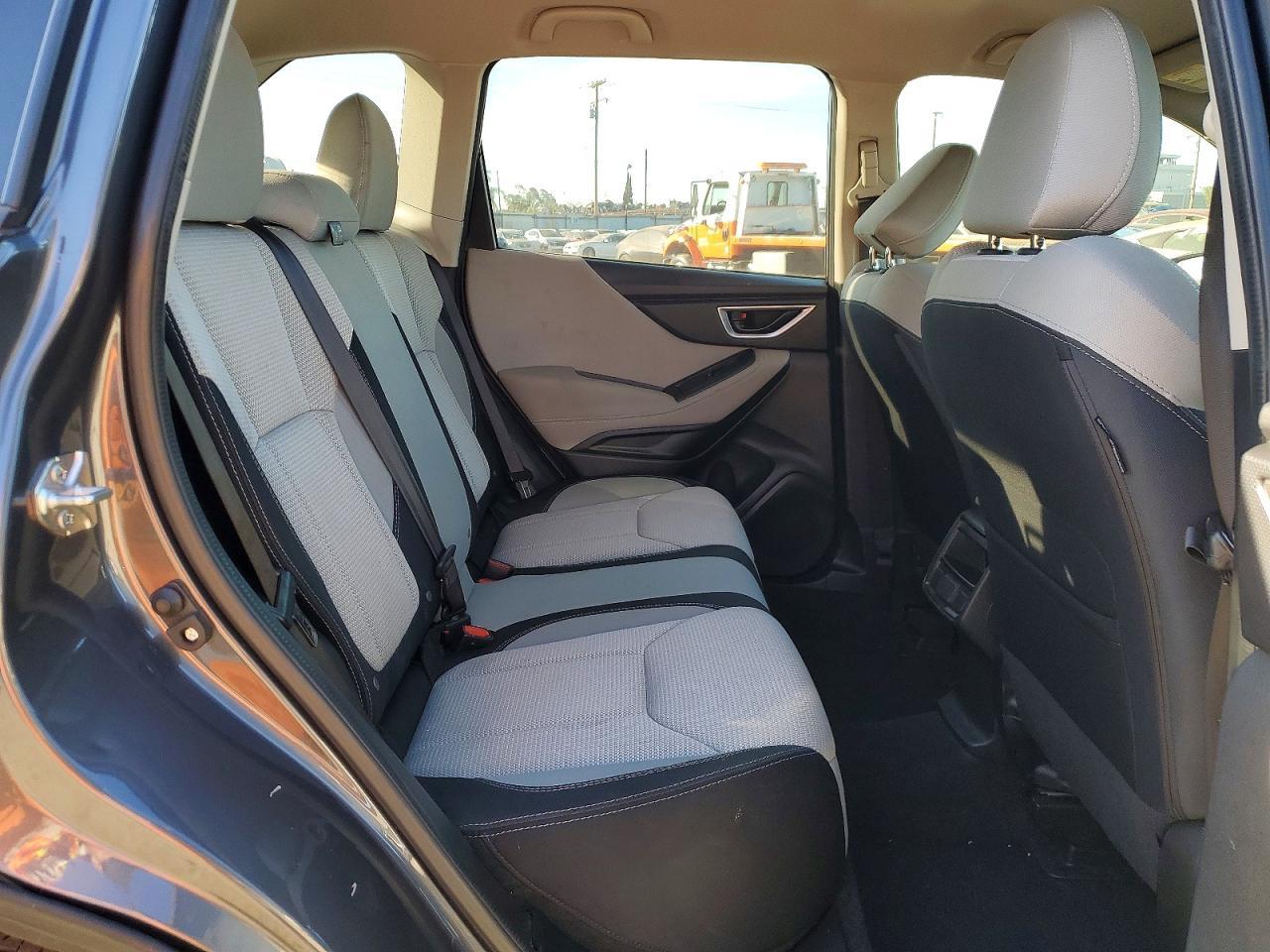 2023 SUBARU FORESTER