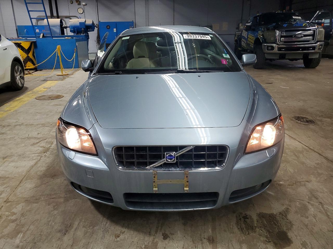 2006 VOLVO C70
