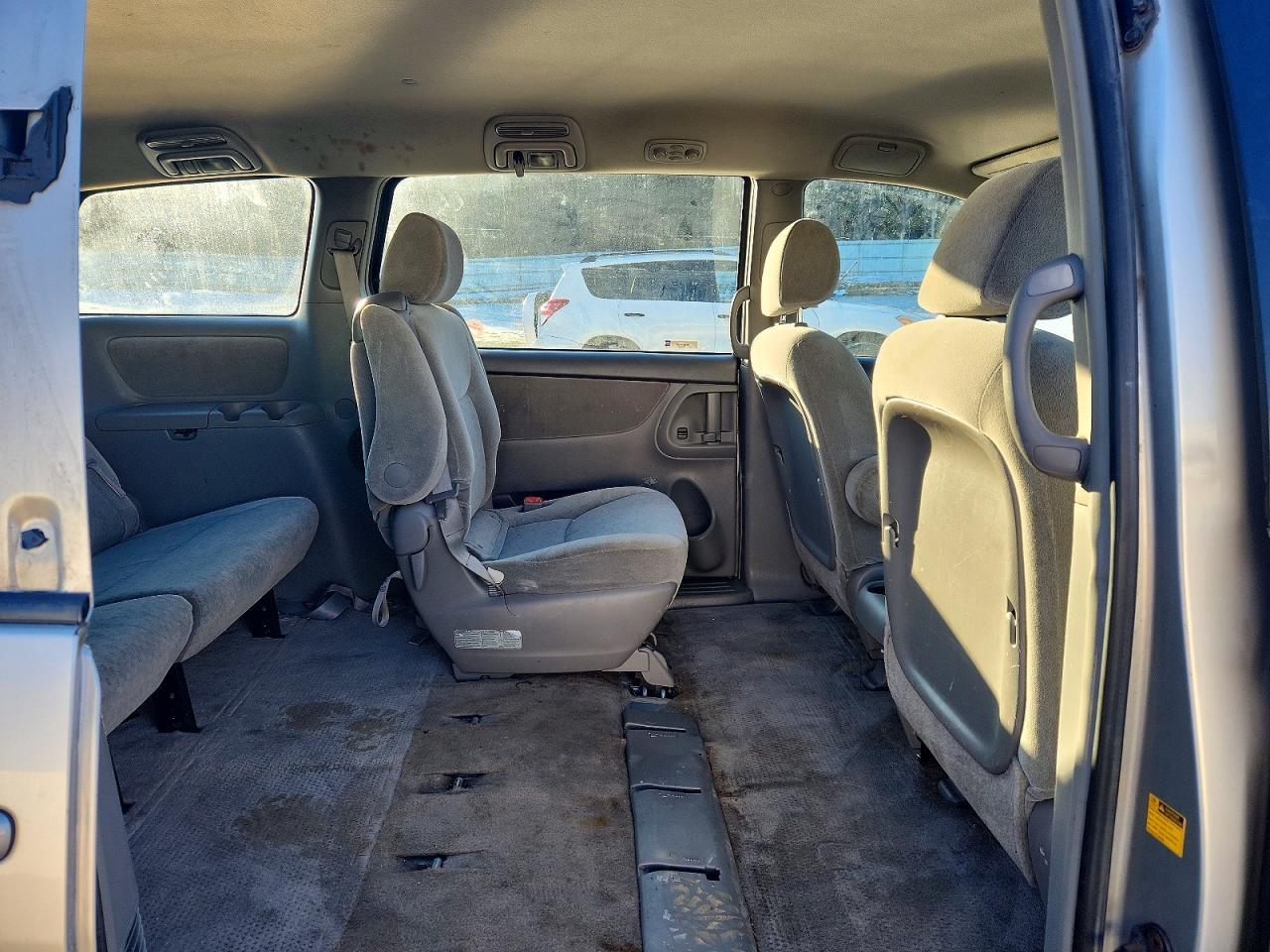 2005 TOYOTA SIENNA