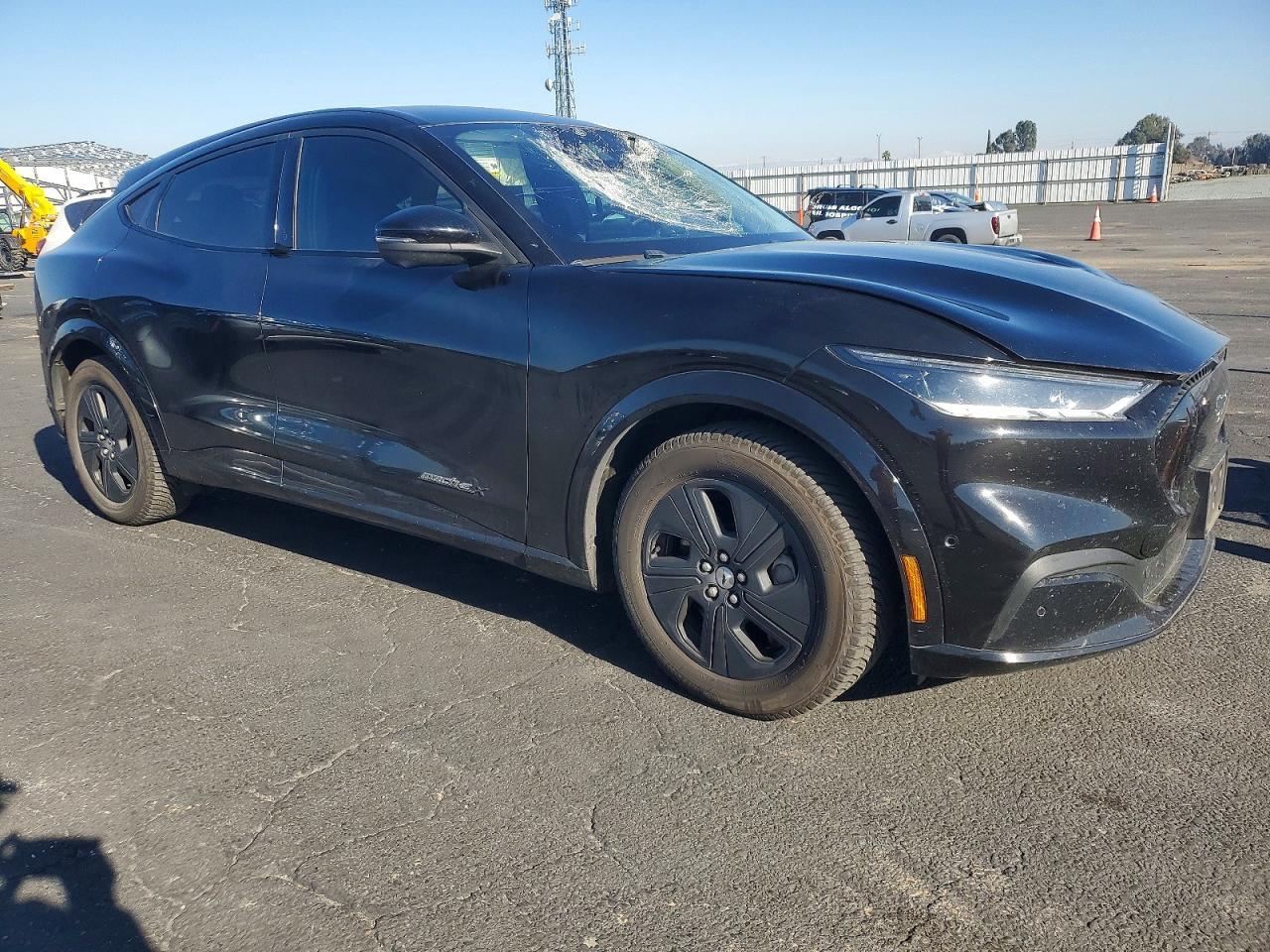 2021 FORD Mustang Mach-E
