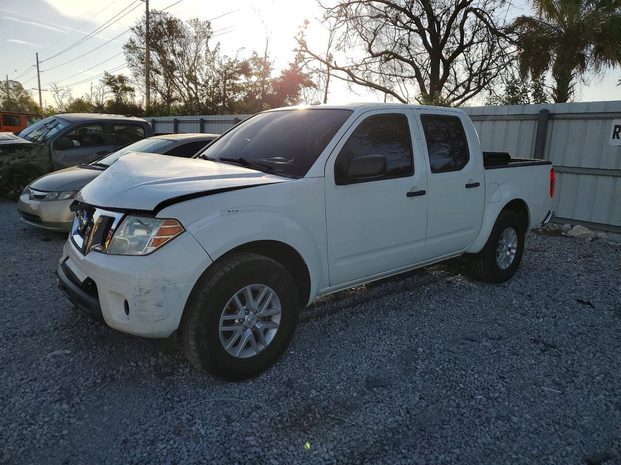 2016 NISSAN Frontier