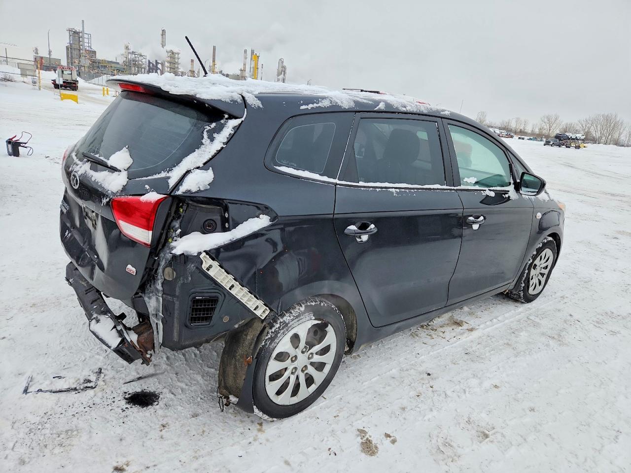 2015 KIA RONDO