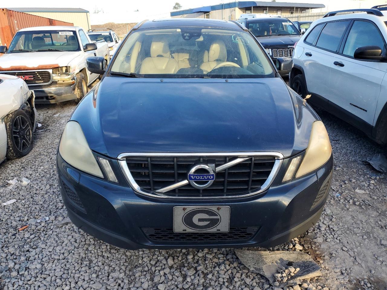 2011 VOLVO XC60
