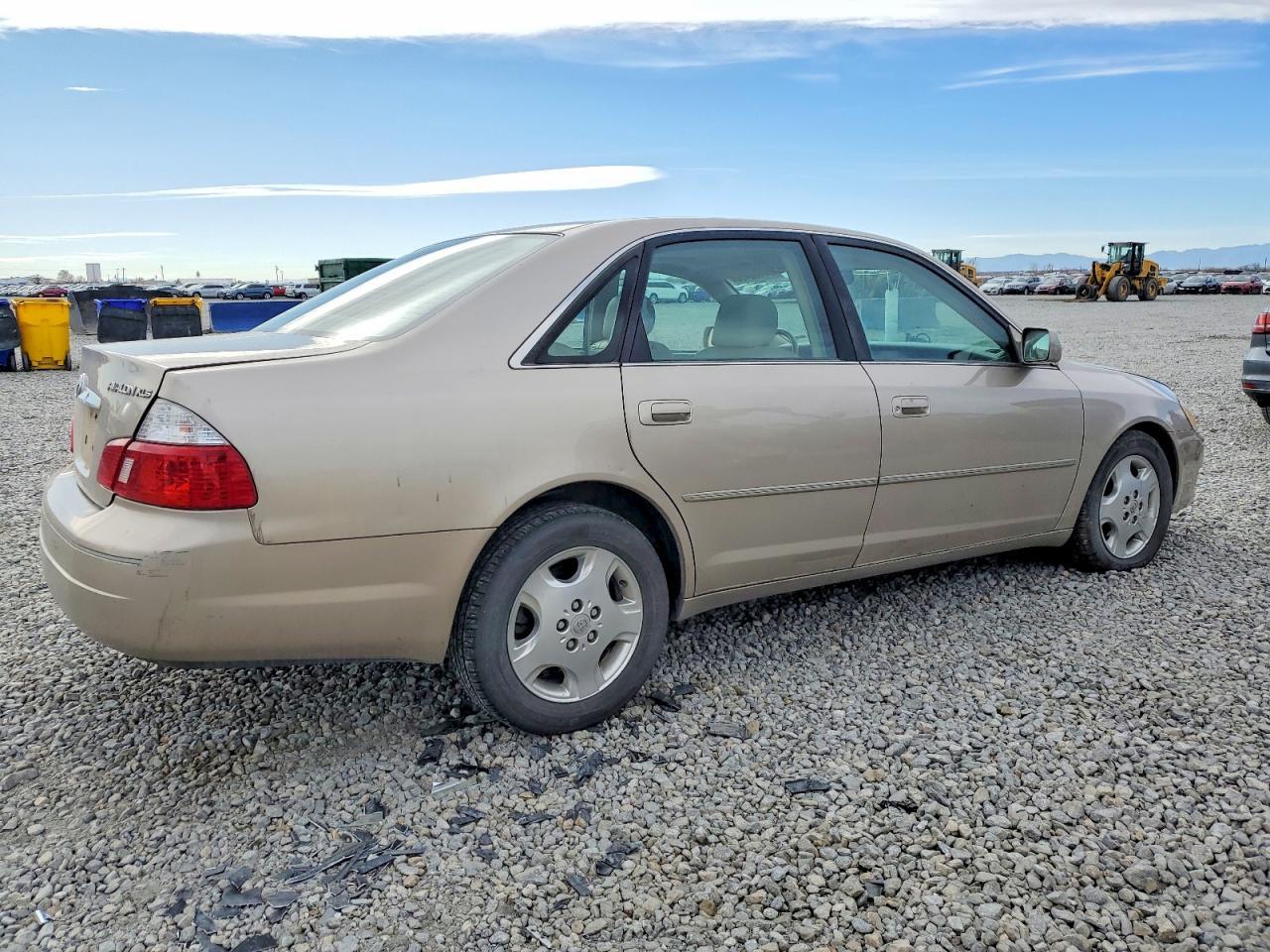 2004 TOYOTA Avalon