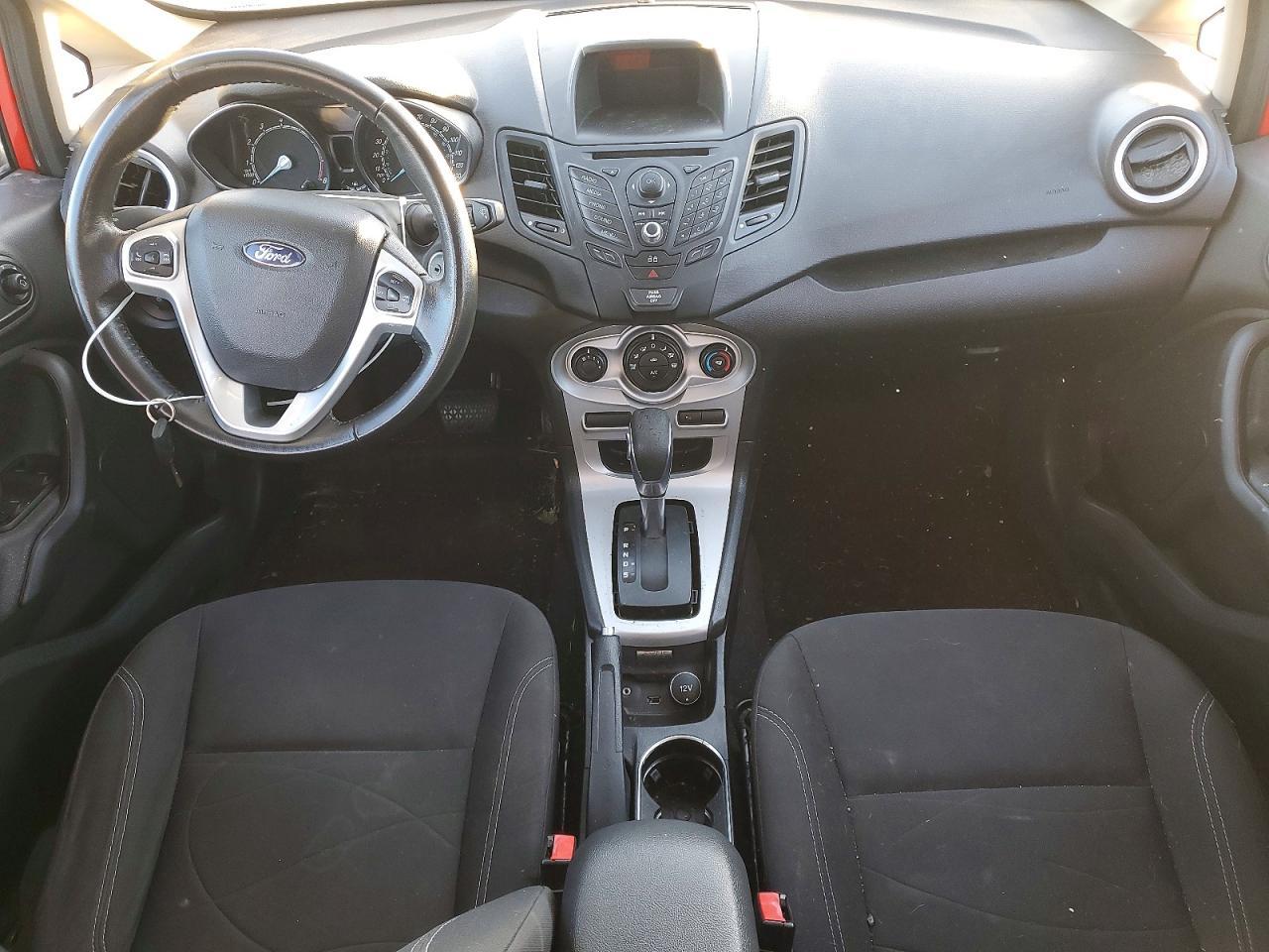 2015 FORD Fiesta