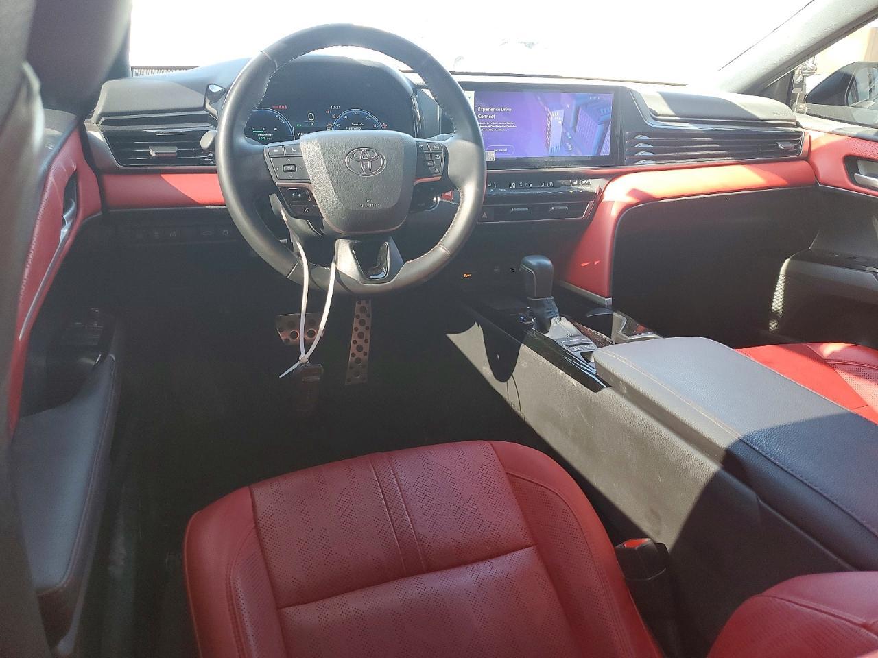 2025 TOYOTA CAMRY