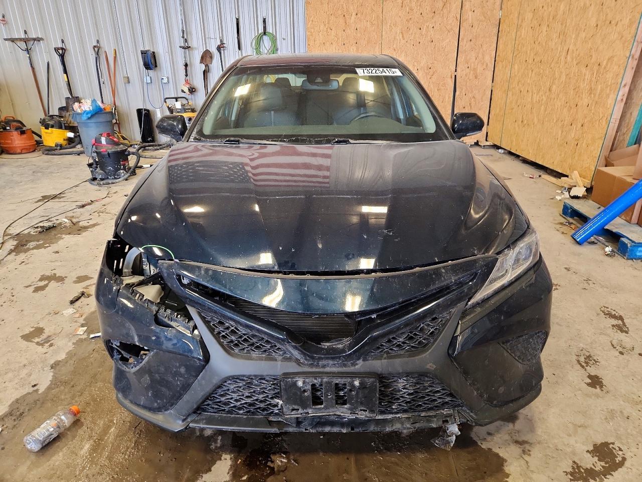 2018 TOYOTA CAMRY