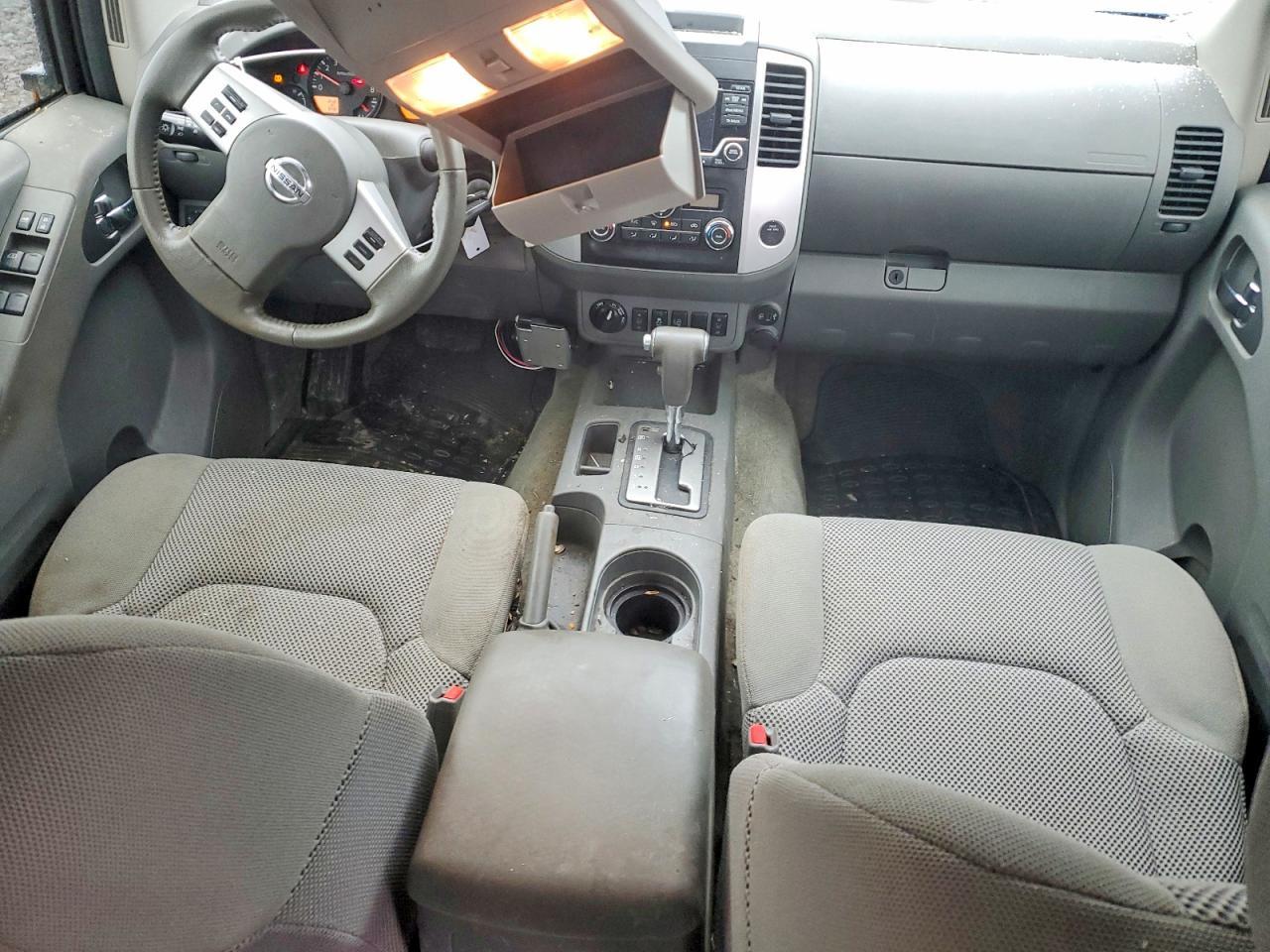 2017 NISSAN Frontier