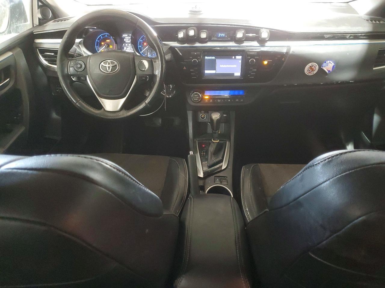 2016 TOYOTA COROLLA