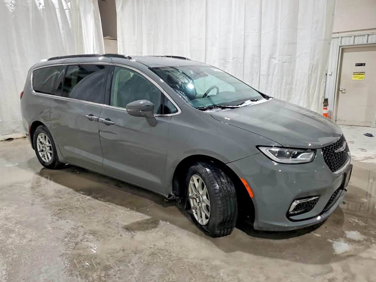 2022 CHRYSLER Pacifica