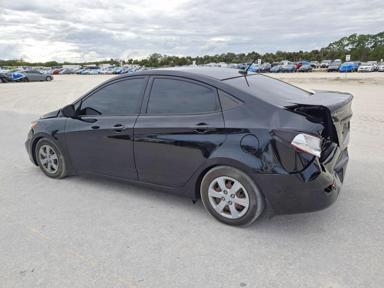 2015 HYUNDAI ACCENT
