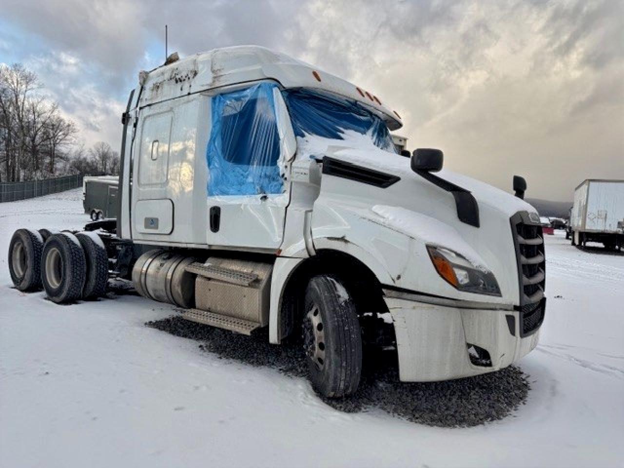 2023 FREIGHTLINER CASCADIA 126