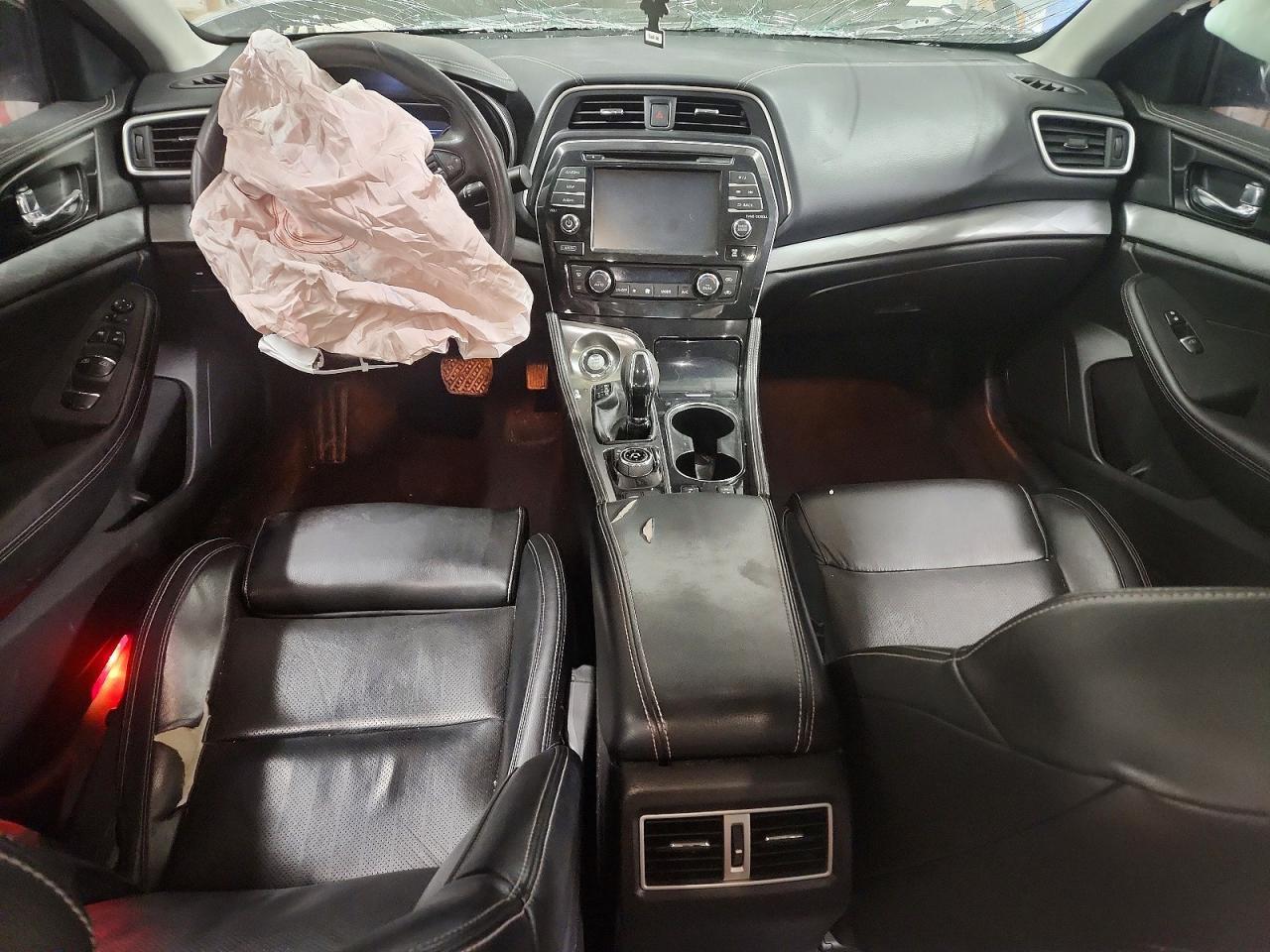 2018 NISSAN Maxima