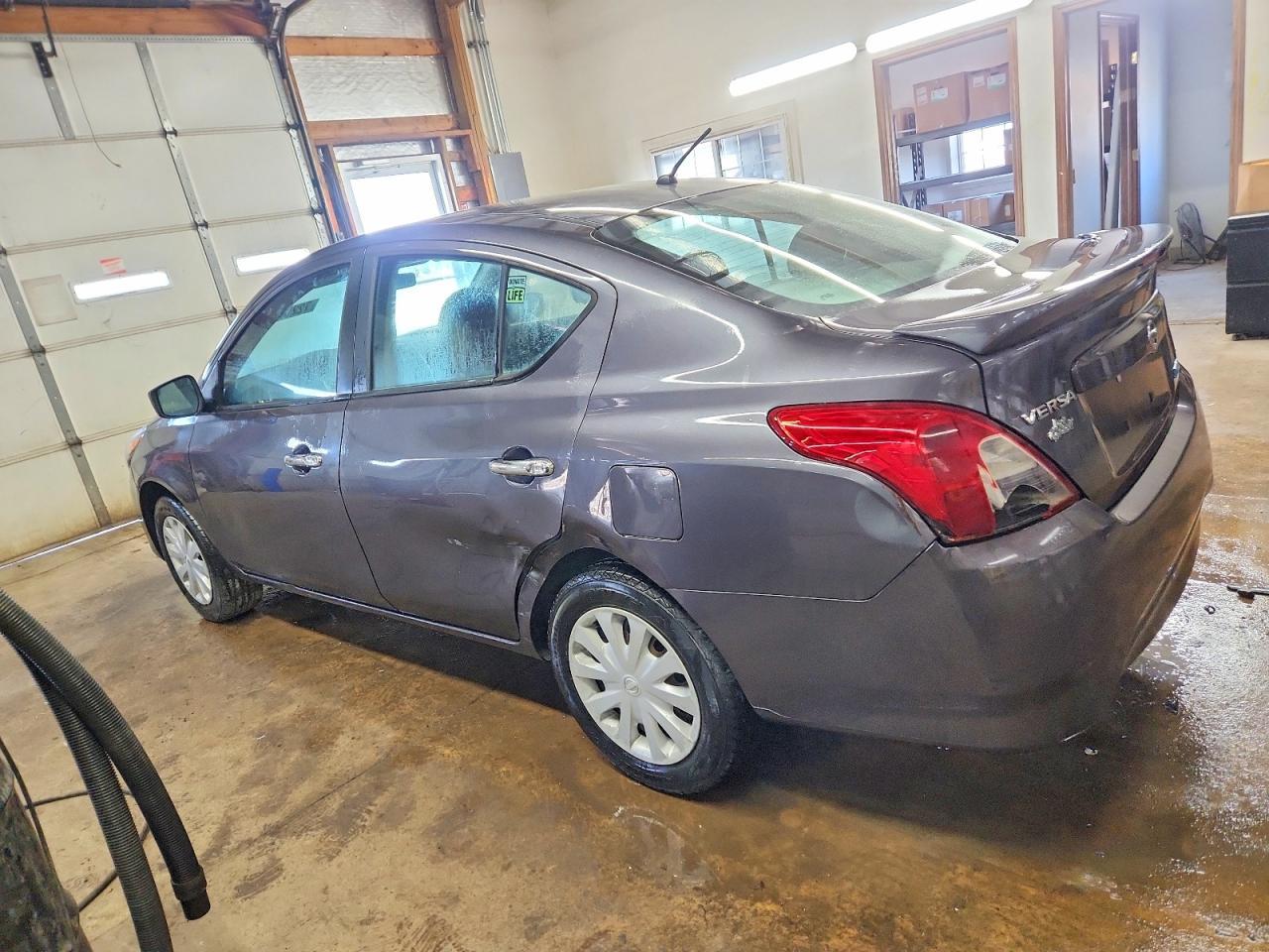 2015 NISSAN VERSA