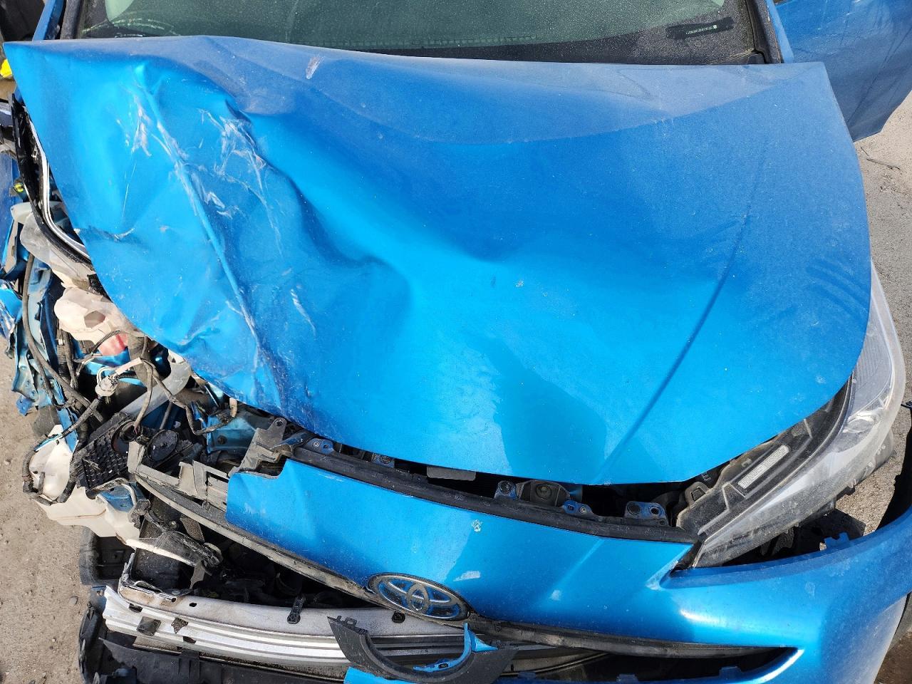 2022 TOYOTA PRIUS