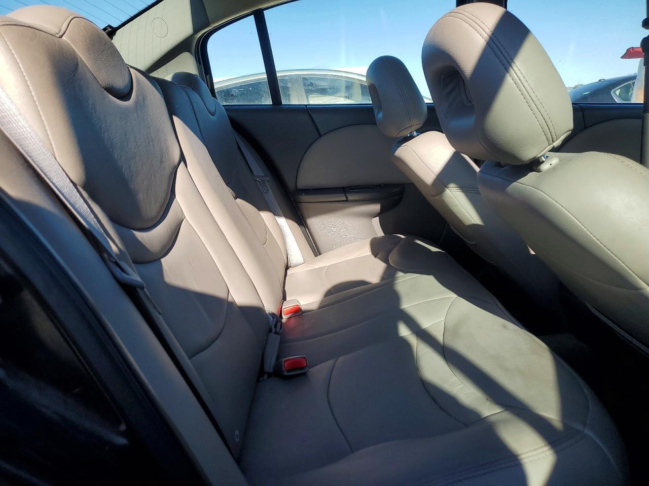 2003 SATURN Ion