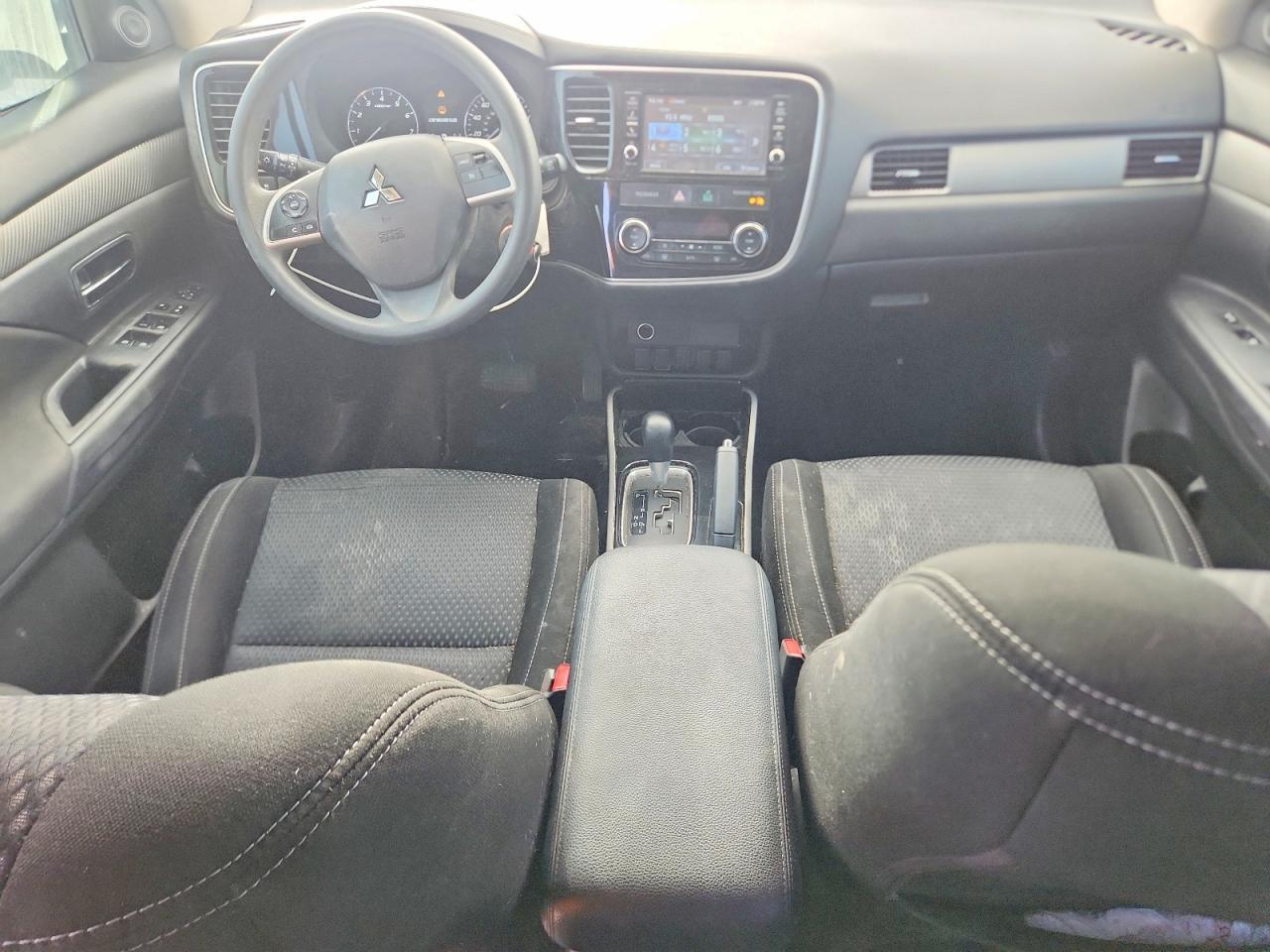 2018 MITSUBISHI outlander