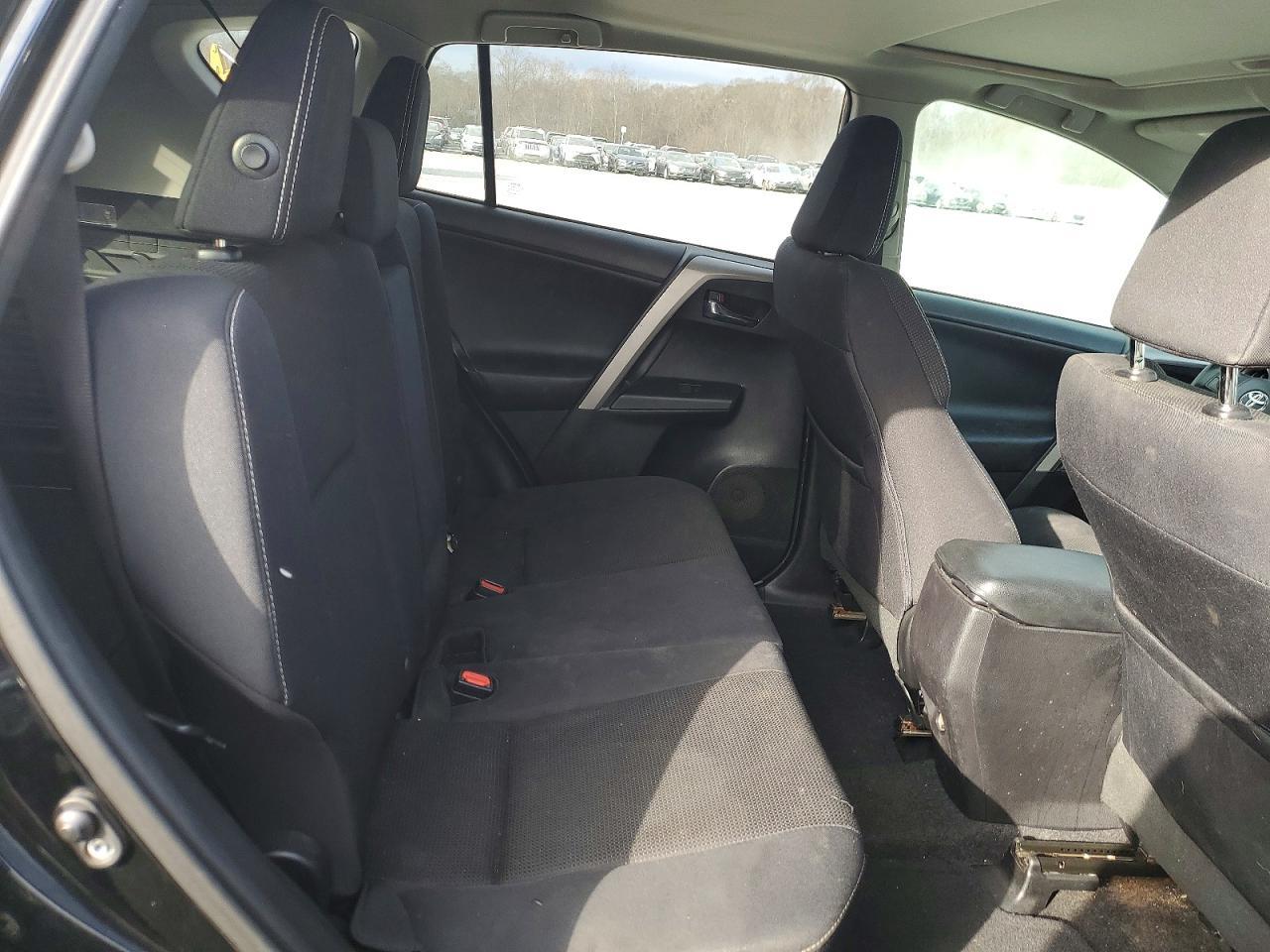 2016 TOYOTA RAV4