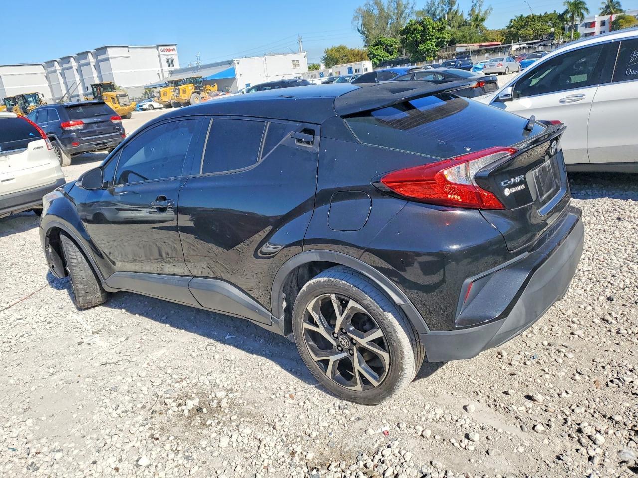2018 TOYOTA C-HR