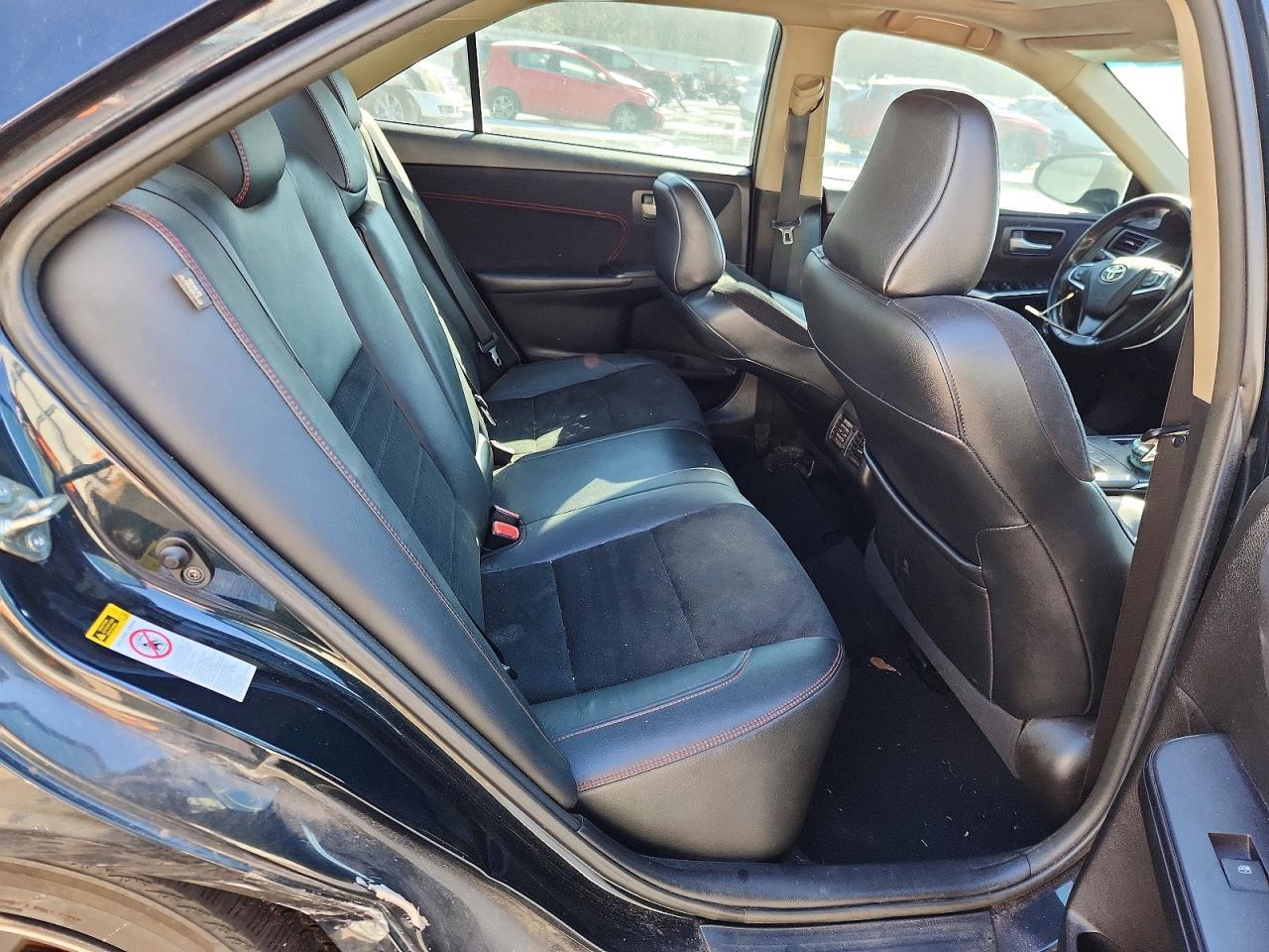 2016 TOYOTA CAMRY