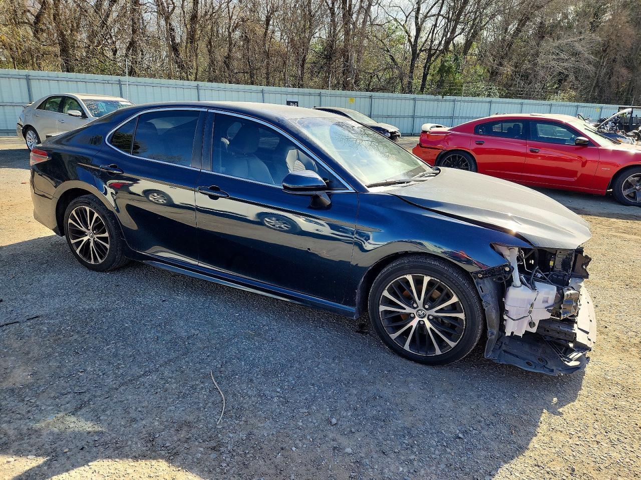 2018 TOYOTA CAMRY