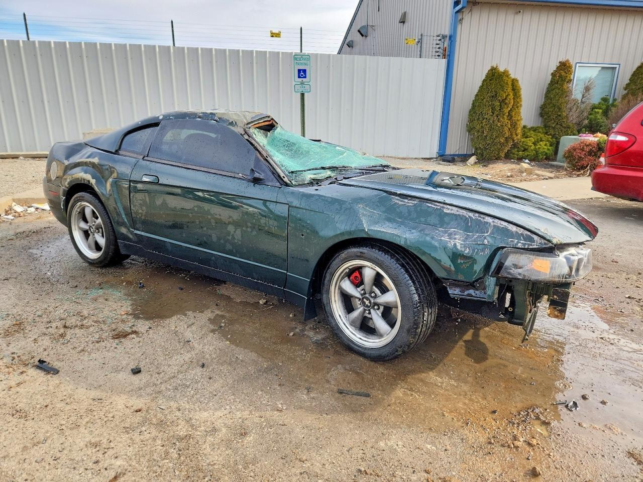 2001 FORD MUSTANG