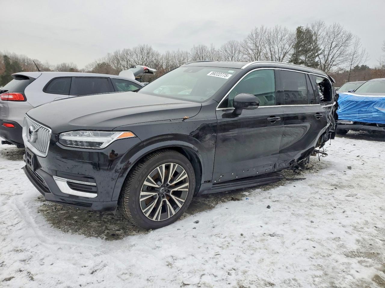 2021 VOLVO XC90