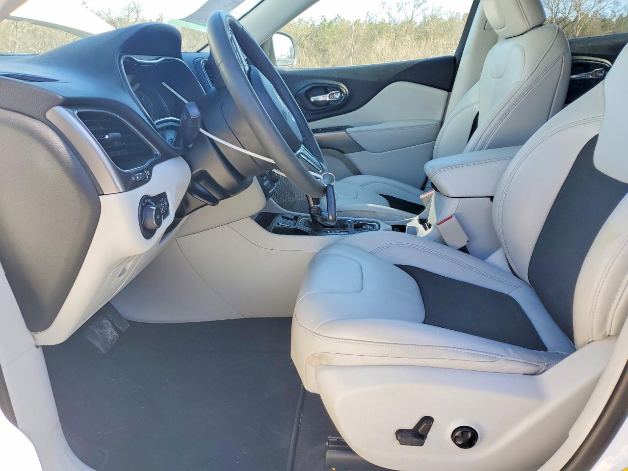 2020 JEEP CHEROKEE